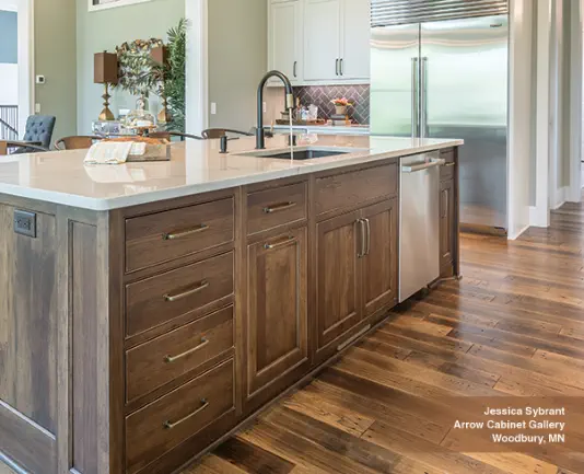 Custom Hazelnut cabinets in kitchen island